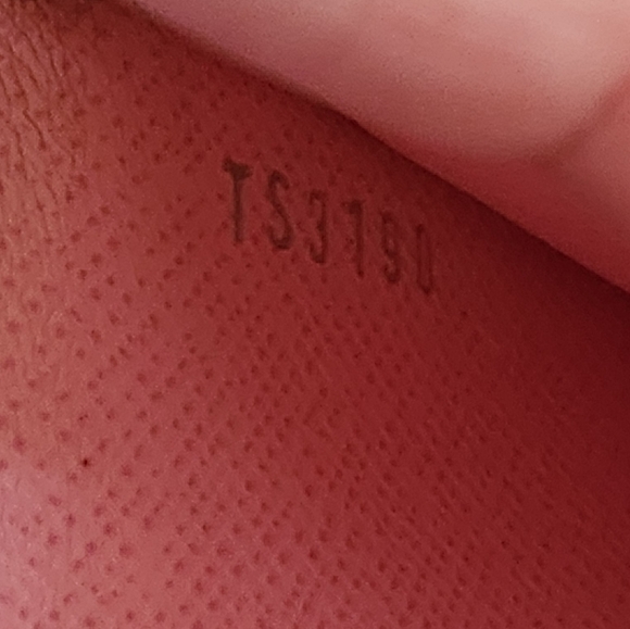 Louis Vuitton Sarah Multicolor Monogram Wallet - Picture 9 of 10